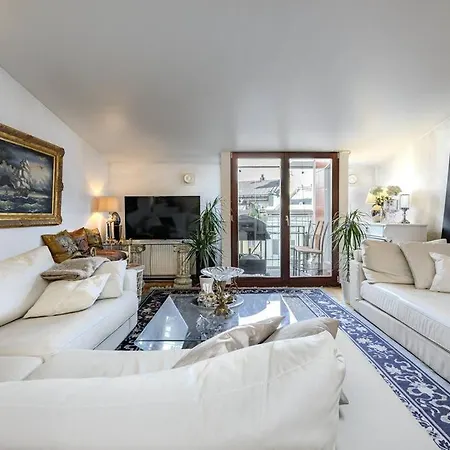 Modern Flat In The Citycenter